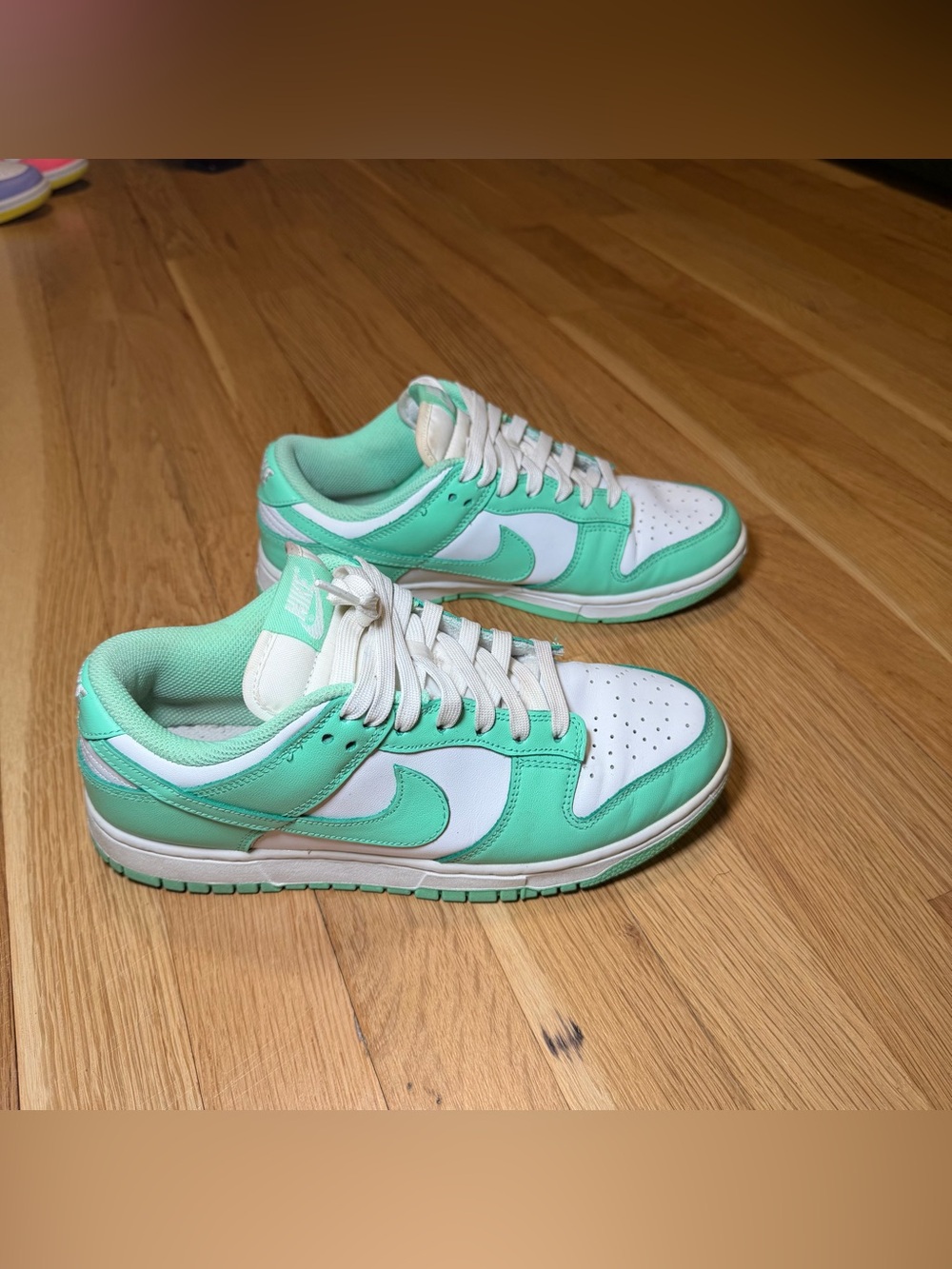 Nike Dunk Low
Green Glow (Women's)